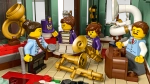Конструктор LEGO Icons 11371 Shopping Street