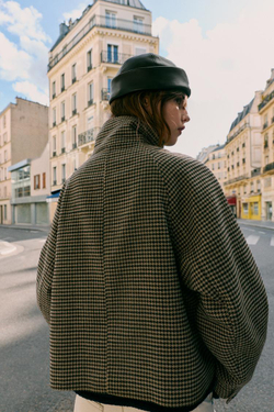 ZARA КУРТКА С ЗАСТЕЖКАМИ-ТОГГЛ И ПРИНТОМ «ГУСИНАЯ ЛАПКА», СЕРЫЙ
