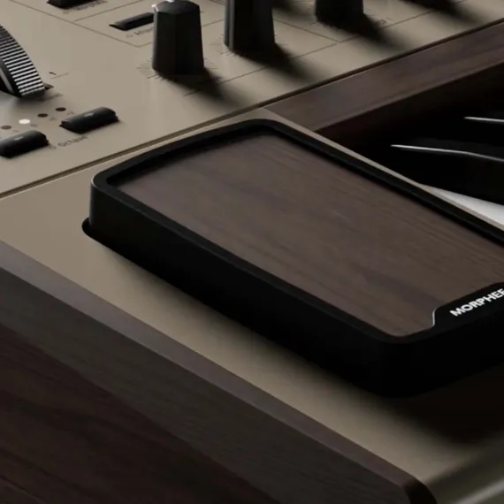 Arturia PolyBrute 12 Cream