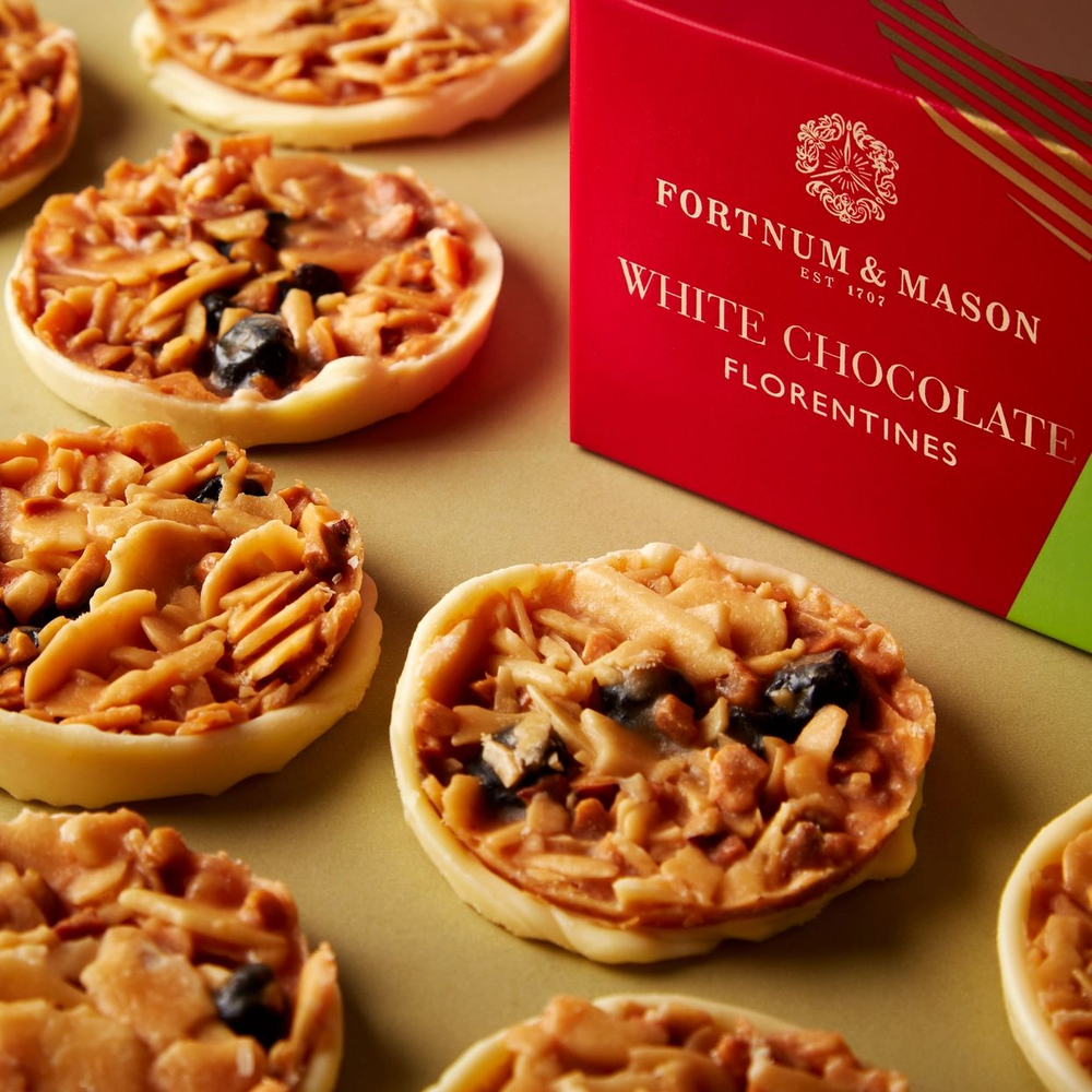 Fortnum&Mason Набор с печеньем The Springtime Hamper