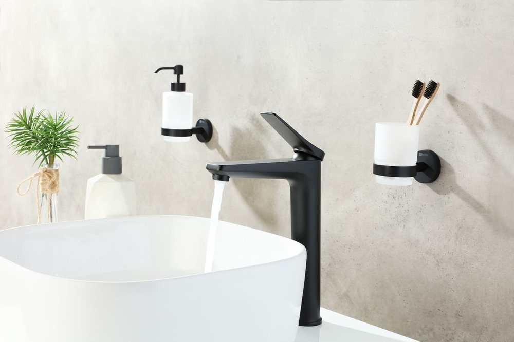 Смеситель для раковины Lemark Bronx - LM3709BL
