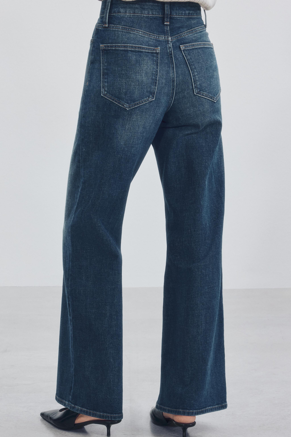 ДЖИНСЫ COMFORT WIDE LEG С ВЫСОКОЙ ПОСАДКОЙ — ZW COLLECTION — ZARA