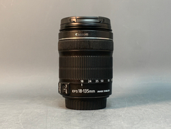 Canon EF-S 18-135mm 3.5-5.6 IS STM