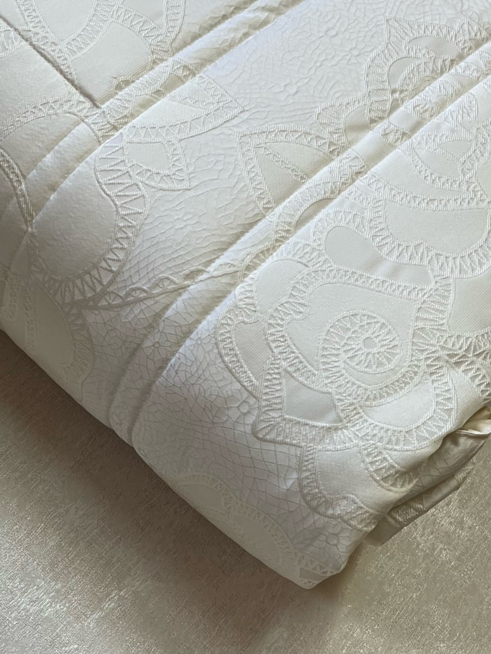 Покрывало 270х270 Blumarine Dimora perla