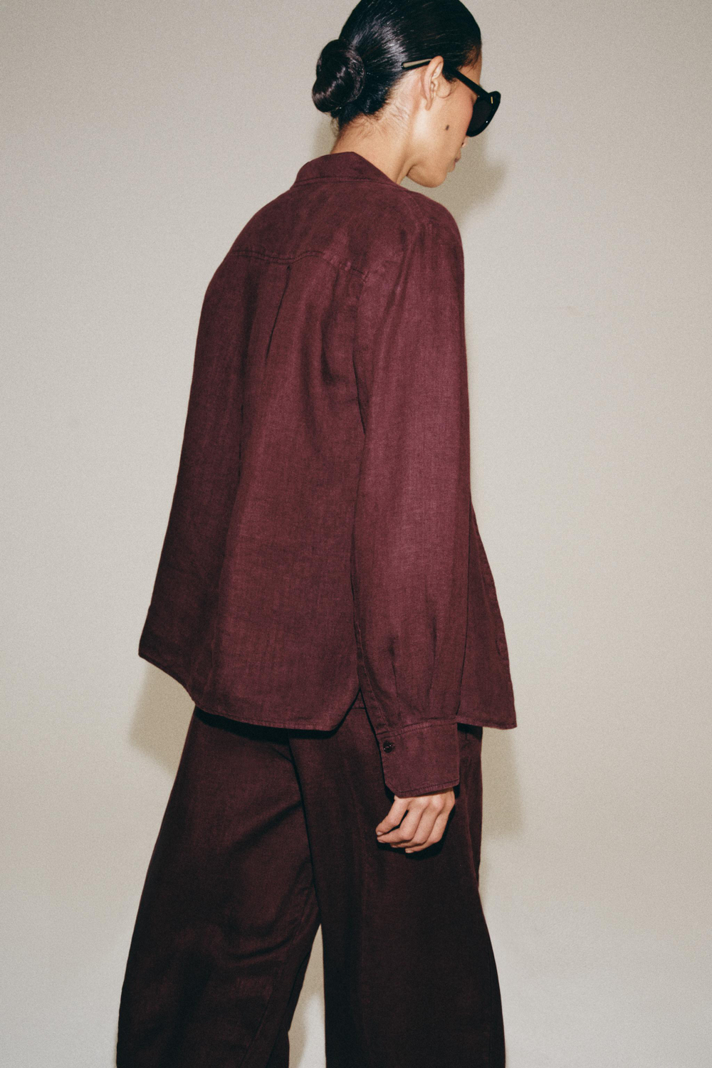 РУБАШКА ИЗ 100% ЛЬНА С КАРМАНОМ — ZW COLLECTION — ZARA
