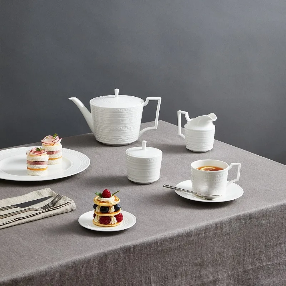 Wedgwood Чайная чашка Intaglio 220 мл с блюдцем EAN 4571165379943
