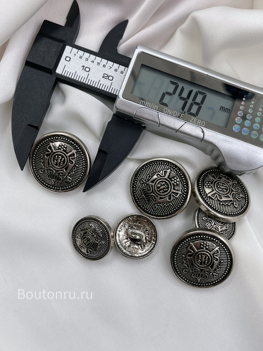Пуговицы Герб11 серебро с чернением