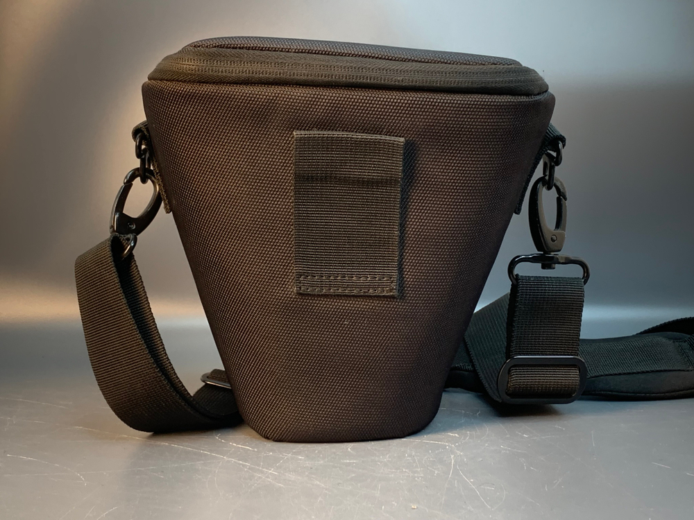 Сумка для фотоаппарата черная RivaCase