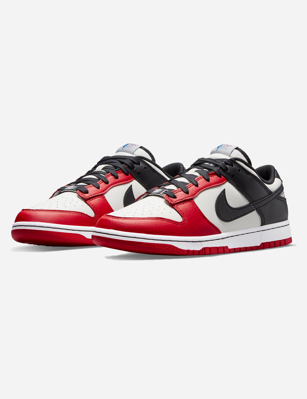 Nike Dunk Low "Chicago"
