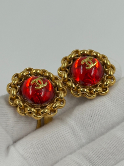 Клипсы с красными кабошонами Chanel