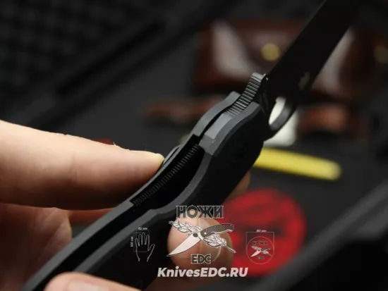Складной нож Spyderco Military C36GPBK c клинком из стали CPM-S30V, рукоять G10