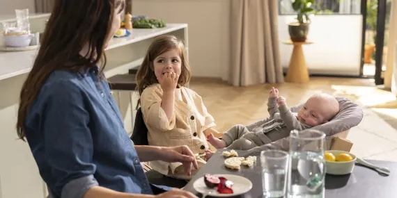 Сиденье Stokke Newborn Set для новорожденного в стульчик Tripp Trapp Anthracite