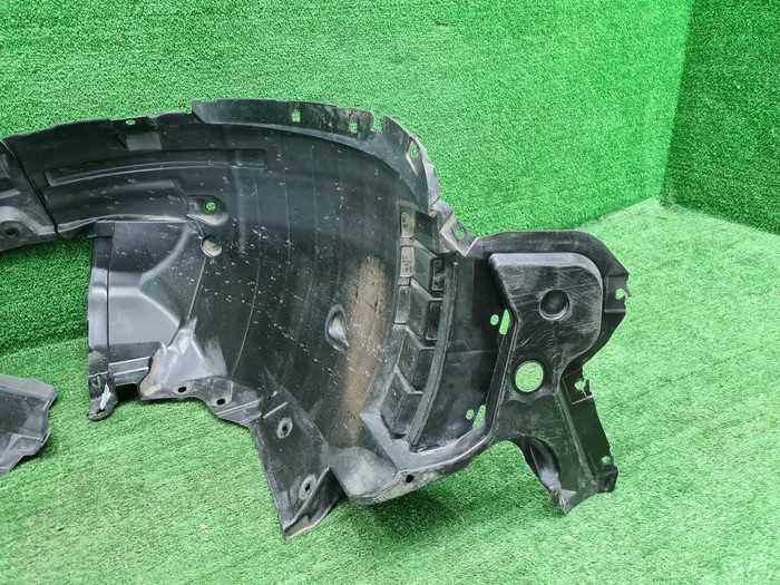 Подкрылок передний правый Nissan X-Trail Т32 13-19