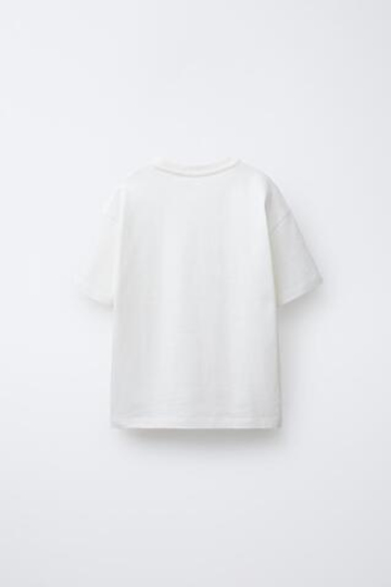 ZARA ФУТБОЛКА ИЗ ПЛОТНОЙ ТКАНИ С ВЫШИТОЙ НАДПИСЬЮ, ЭКРЮ