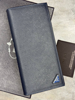 Бумажник Prada