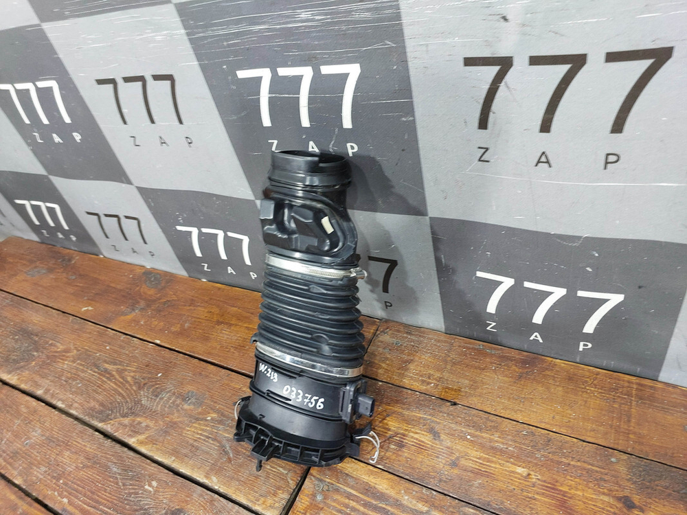 Патрубок с расходомером Mercedes S (W222) 13-20 Б/У Оригинал A6540904200