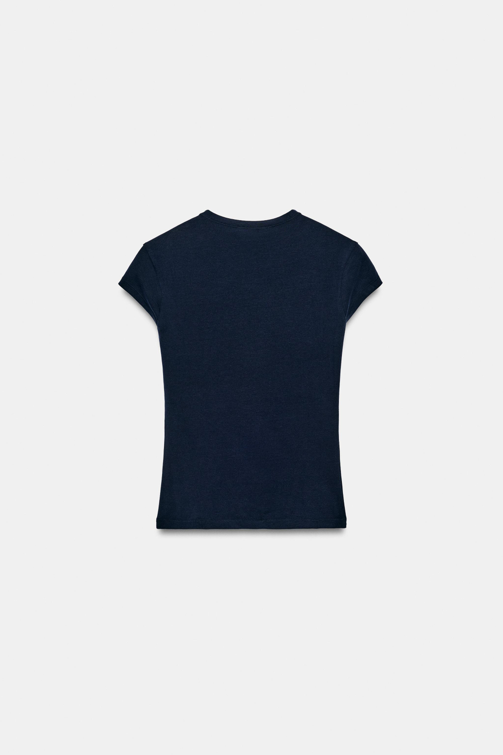 ПРИТАЛЕННАЯ ФУТБОЛКА С КОРОТКИМИ РУКАВАМИ — ZARA