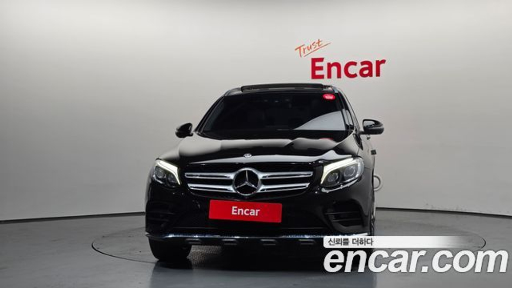 Mercedes-Benz GLC-Class GLC300 4MATIC AMG Line — 2019