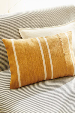 ZARA HOME ЧЕХОЛ ДЛЯ ДЕКОРАТИВНОЙ ПОДУШКИ С ТИСНЕНИЕМ ИЗ ШЕРСТИ В ПОЛОСКУ, СВЕТЛО-КОРИЧНЕВЫЙ