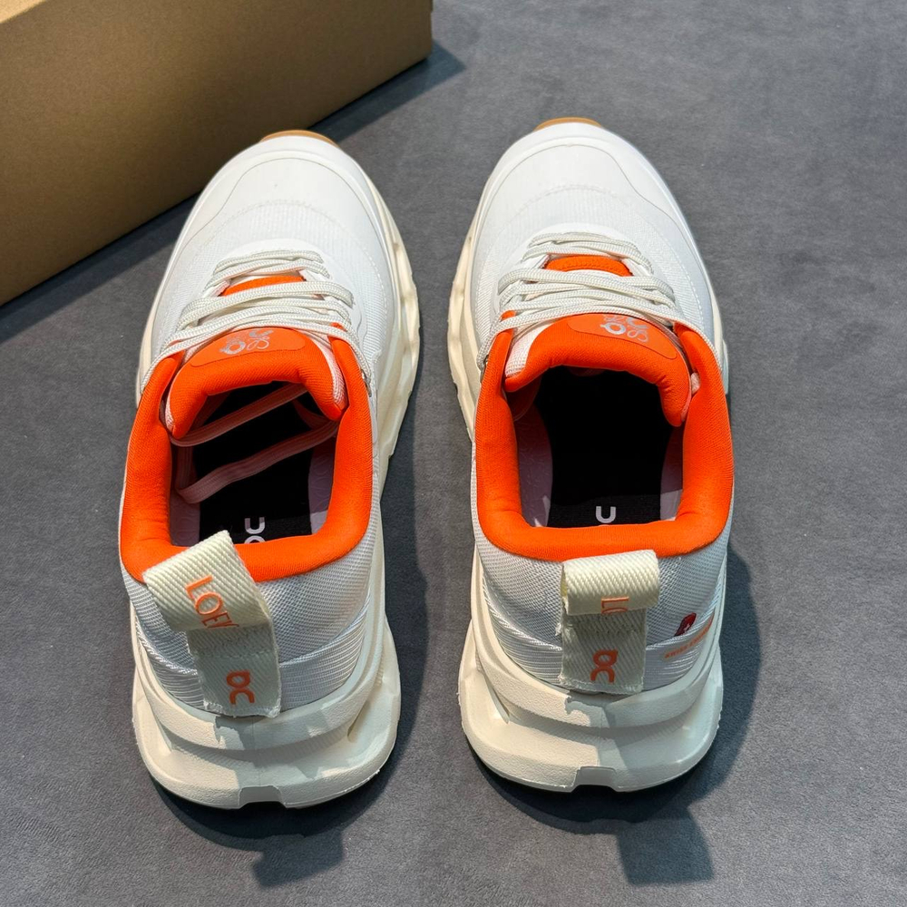 Кроссовки On Running x Loewe
