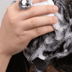 Массажная щетка для головы с регулируемым уровнем мягкости Thema Queen Air Cushion Shampoo Brush, 1 шт
