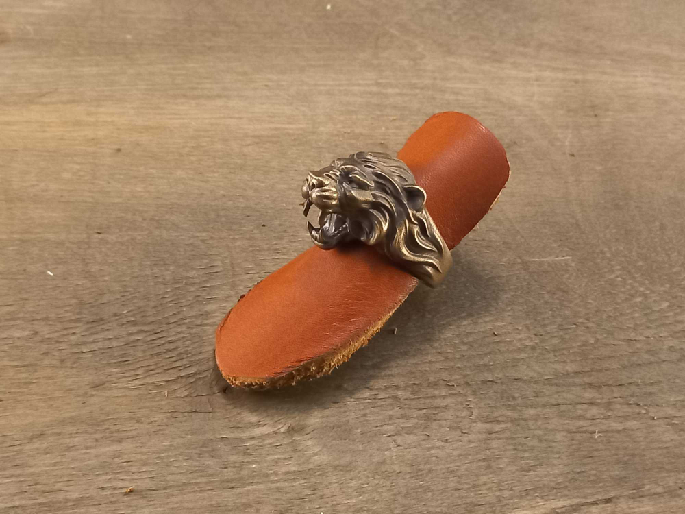 Кольцо. Рычащий Лев