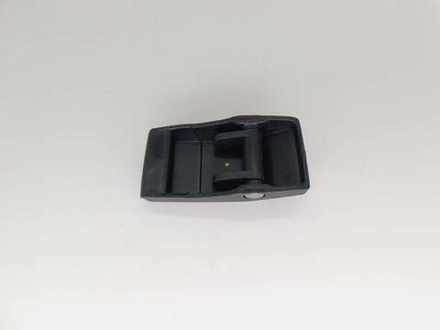 Защелка капота Suzuki DF8A-DF30A DT9.9-DT40 61610-90L00-000