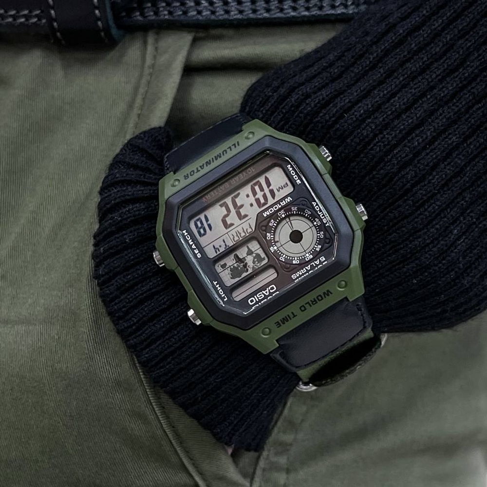 Наручные часы Casio AE-1200WHB-3B