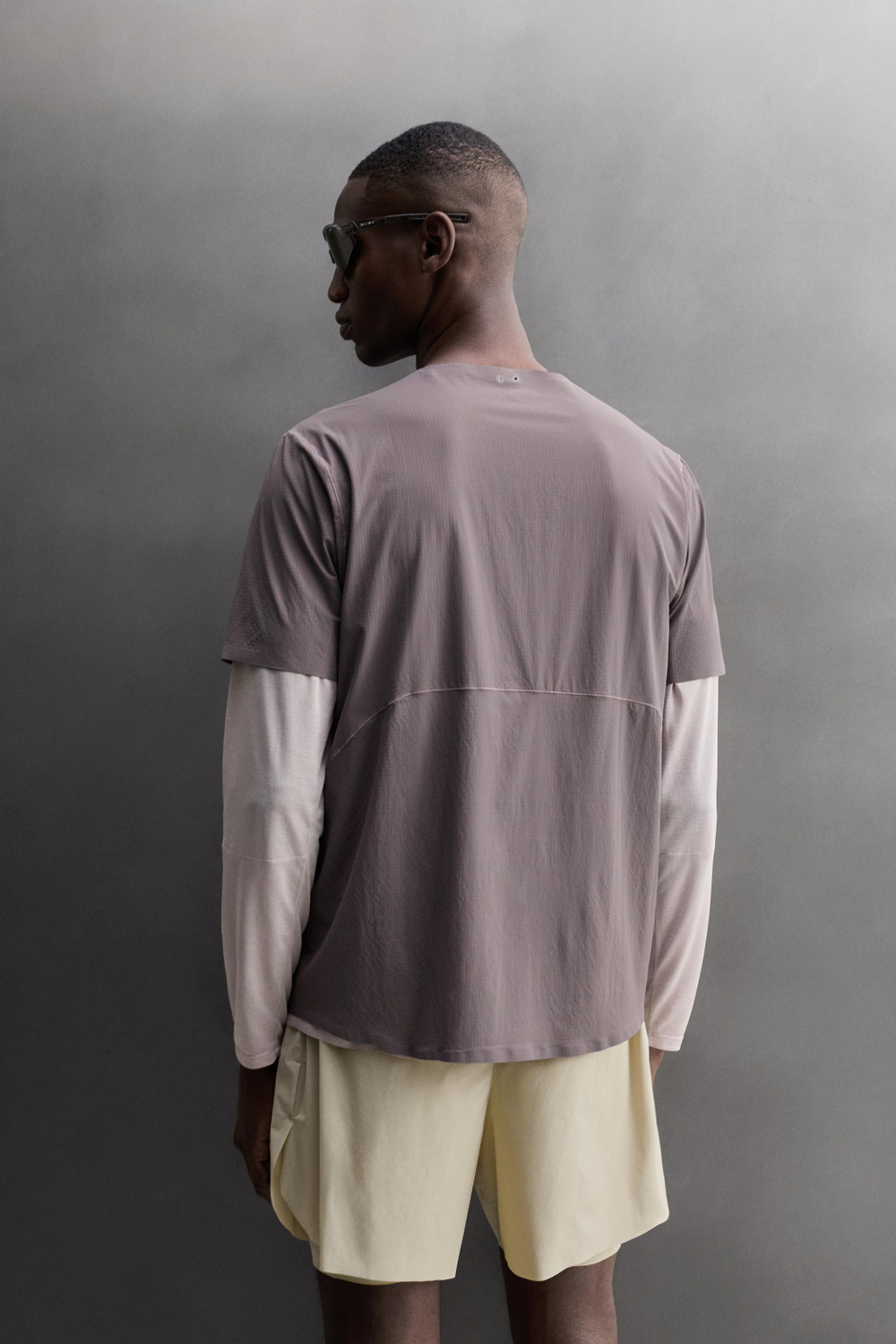 ТЕХНИЧЕСКАЯ ФУТБОЛКА ИЗ РЕЛЬЕФНОЙ ТКАНИ — ZARA