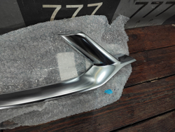 Молдинг фары правой Geely Coolray 19-24 Новый Оригинал 6013024500