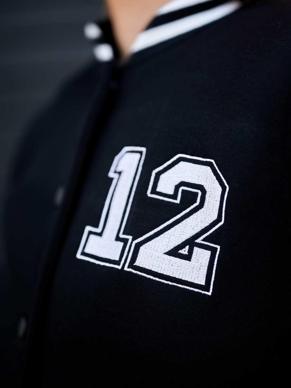 Бомбер "12" черный