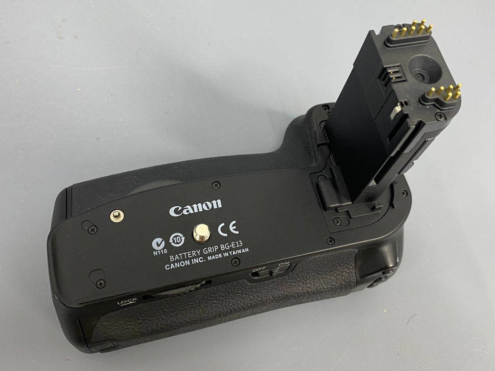 Canon BG-E13