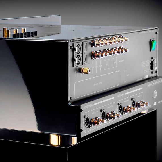 MBL 6010 D Preamplifier Piano Black Gold