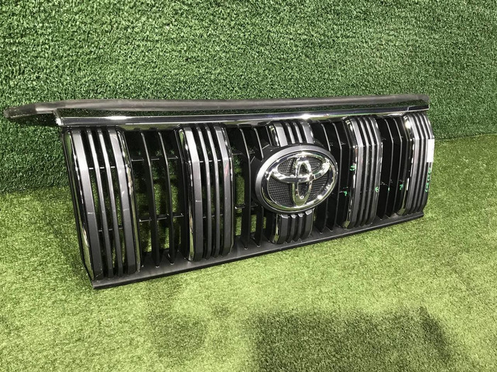 Решетка радиатора Toyota Land Cruiser Prado 150 (2017-н.в.)