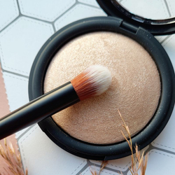 Кисть для хайлайтера Golden Rose HIGHLIGHTER BRUSH