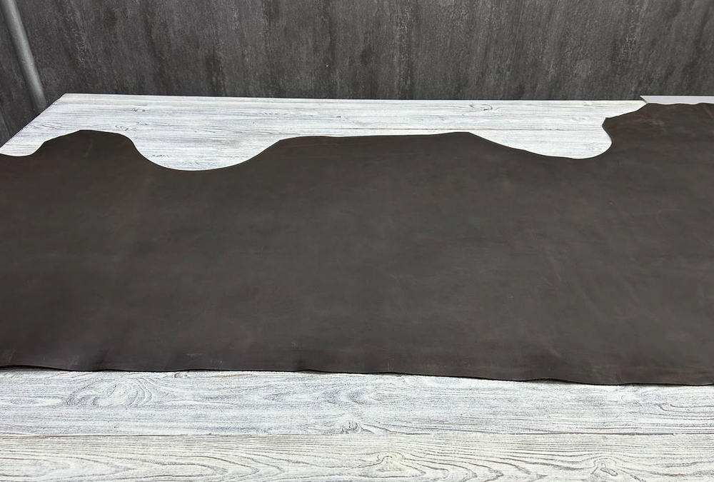 Этруско цв. Коричневый / Etrusco Matt Dark Brown, толщ. 2,0-2,2 мм, натуральная кожа