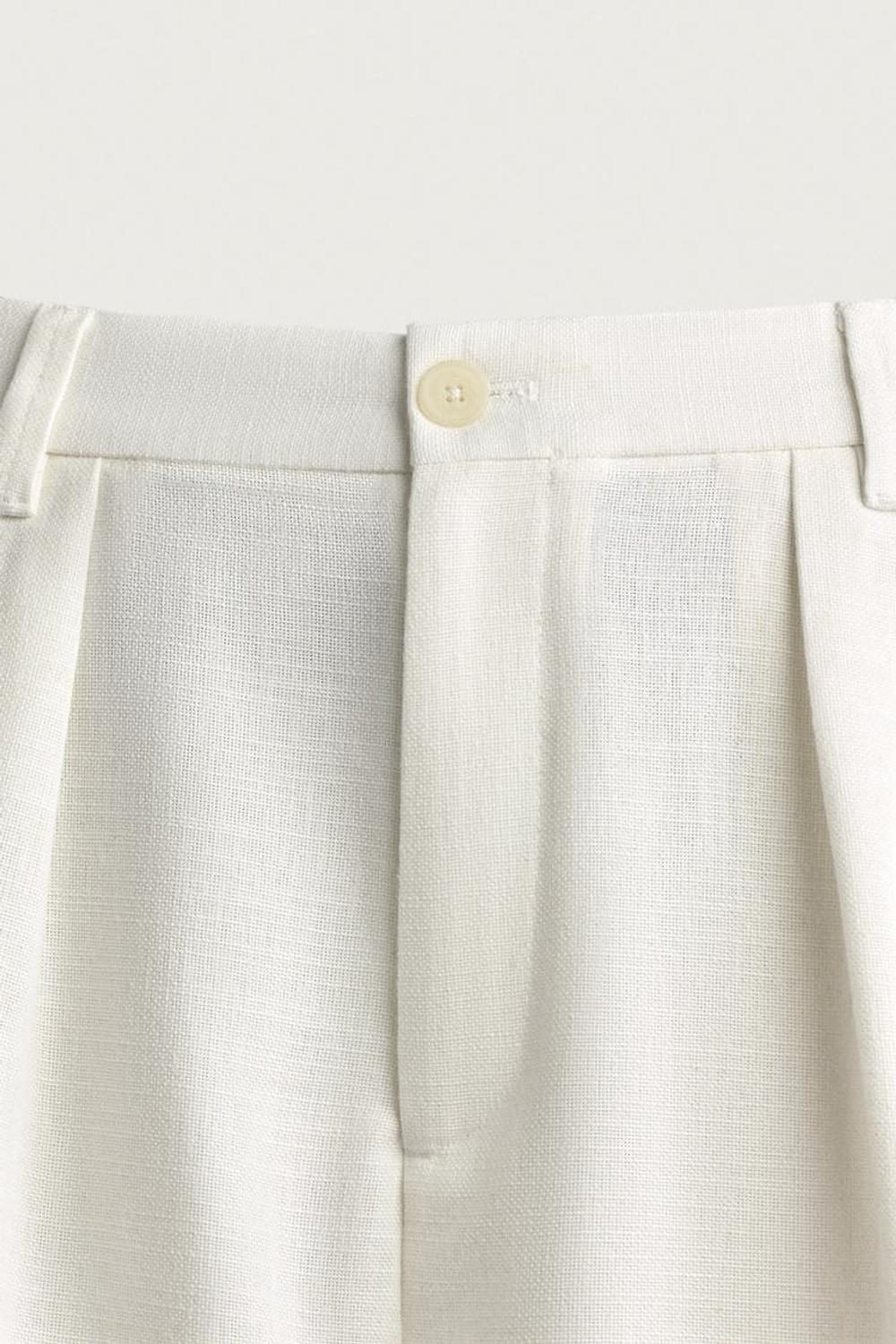 ZARA БРЮКИ RELAXED FIT СО СКЛАДКАМИ, БЕЛЫЙ