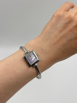 Часы Gucci 1900L