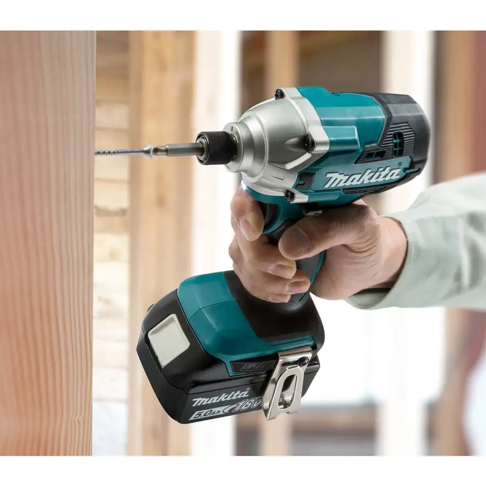 Аккумуляторный ударный винтовёрт Makita DTD156Z