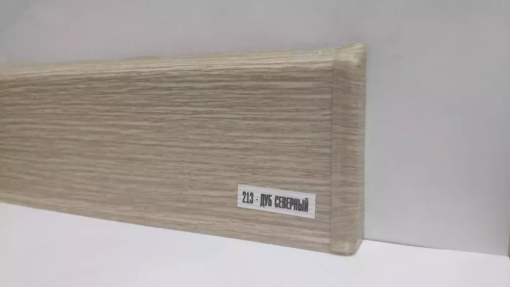 Плинтус DECONIKA 100 мм, Дуб северный 213 (IDEAL Deconika 100х23х2200 мм)