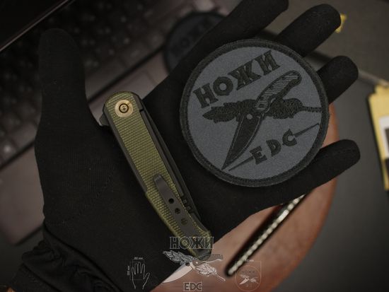 Складной нож WE Knife Smooth Sentinel WE200434 c клинком из стали CPM-20CV, рукоять микарта