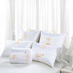 Silk Подушка 70х70
