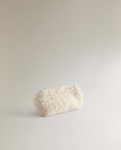 ZARA HOME КОСМЕТИЧКА ИЗ ИСКУССТВЕННОГО МЕХА, ЭКРЮ