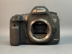 Canon EOS 5D Mark II body 15.500 пробега