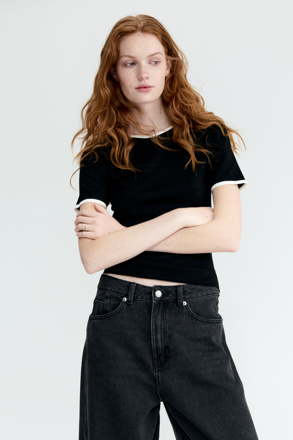 Тонкая трикотажная футболка — стандартная длина, приталенный крой - H&M