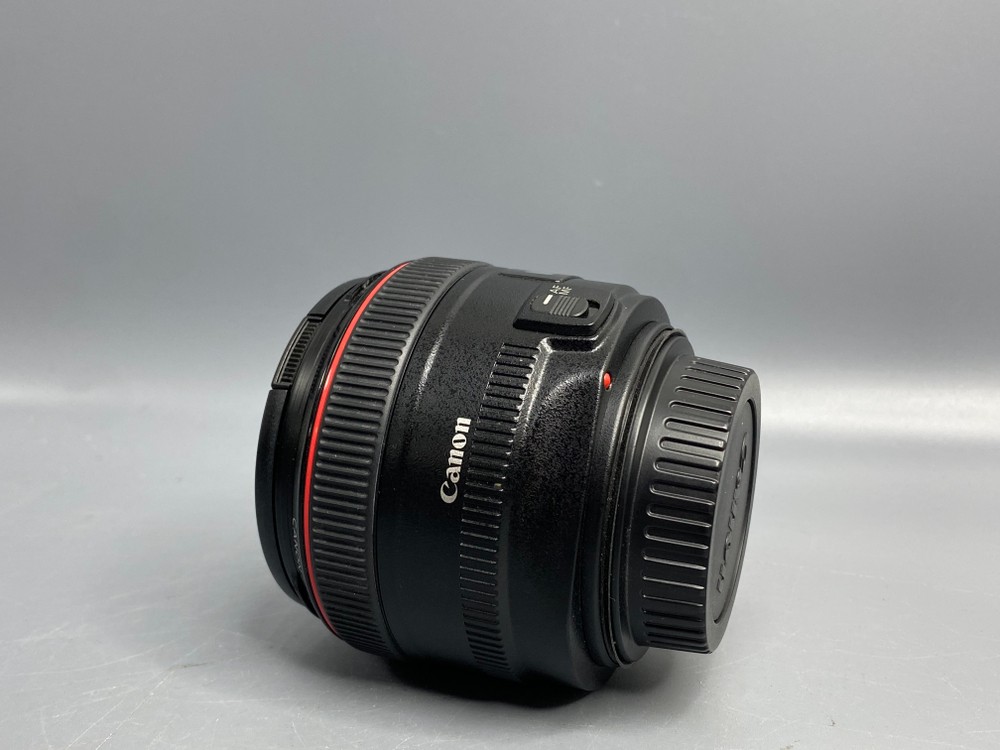 Canon 50mm 1.2 L USM