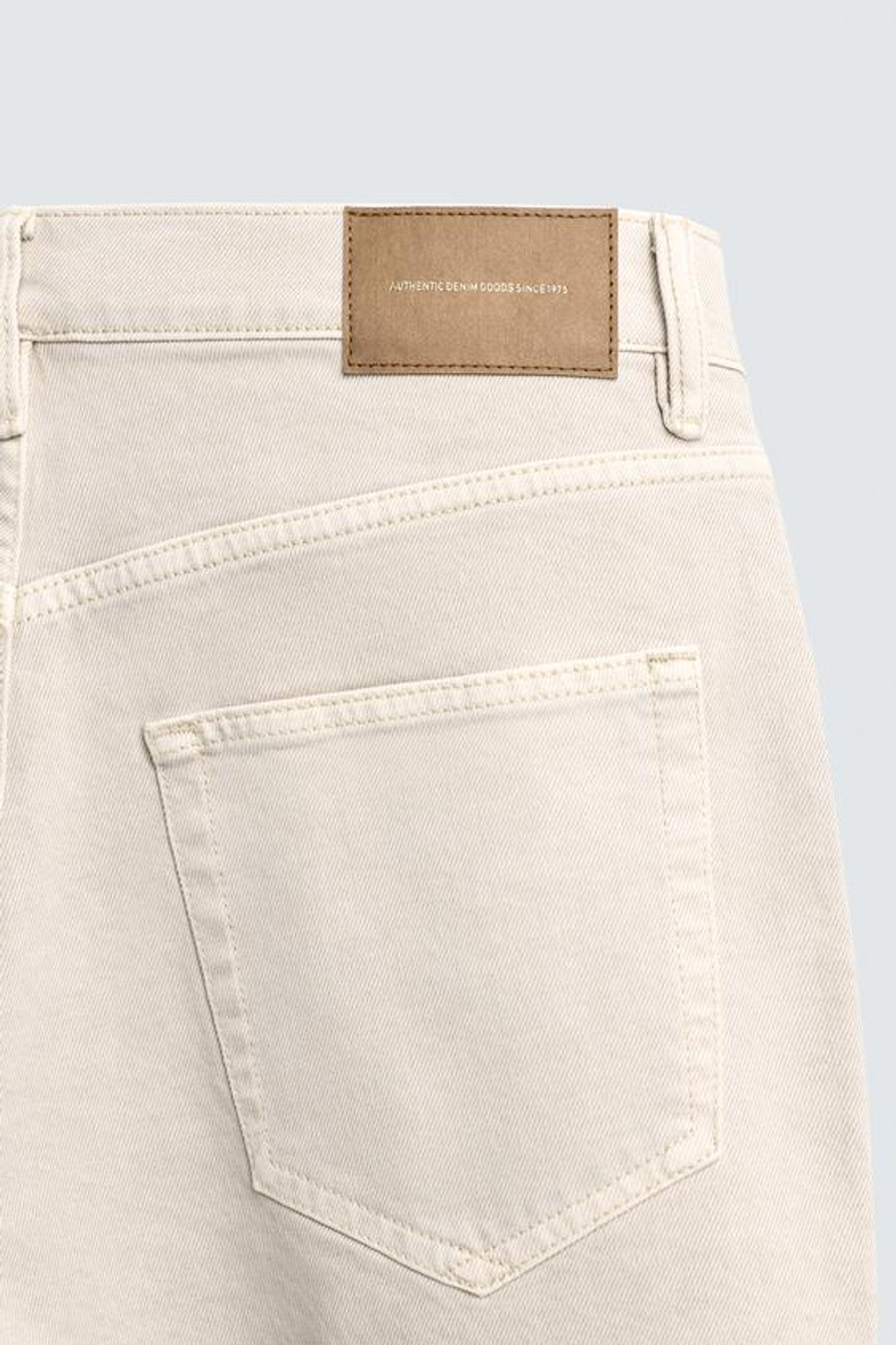 ZARA ДЖИНСОВЫЕ ШОРТЫ REGULAR FIT, ЭКРЮ