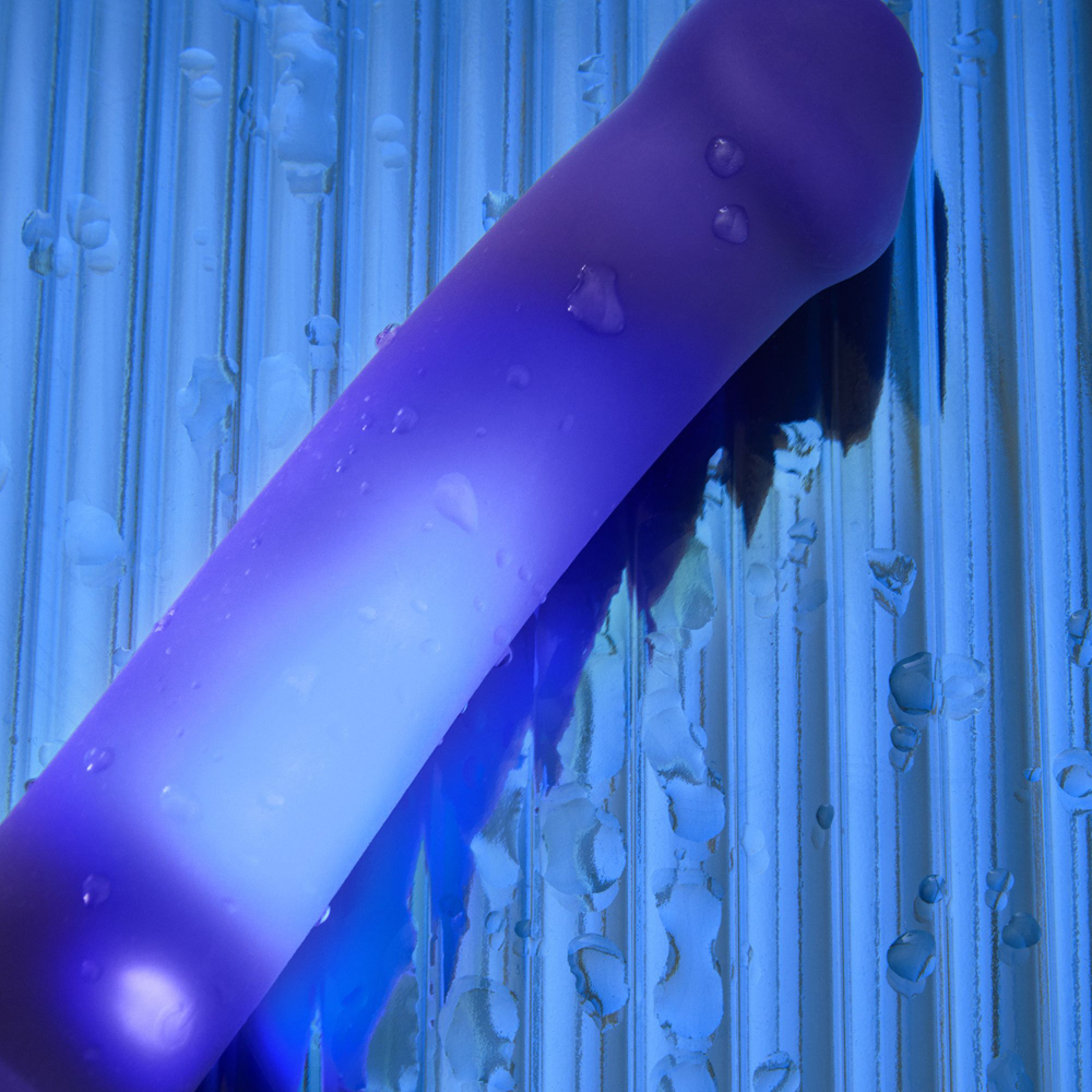 Светящийся фаллоимитатор Strap-on-me Glow-Led Dildo - M, фиолетовый