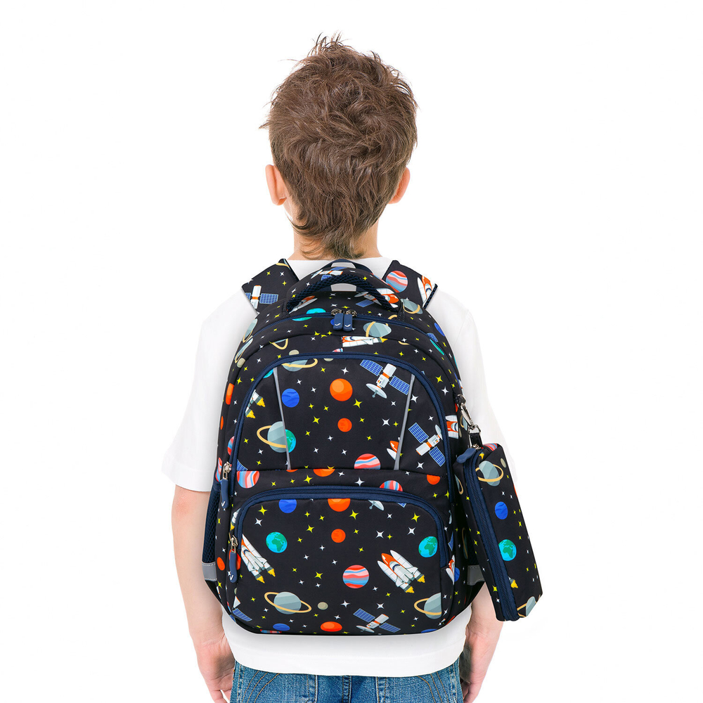 Рюкзак BRAUBERG KIDS SET, с пеналом в комплекте, 2 отделения, "Space infinity", 37x28x16 см, 272099