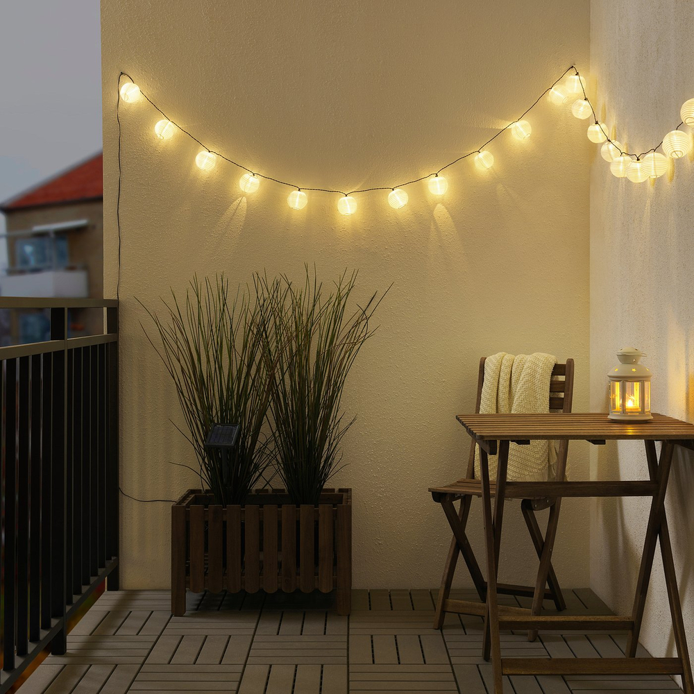 IKEA SOLARVET  (ИКЕА СОЛАРВЕТ)  -  Гирлянда LED, 24 лампочки - для улицы на солнечной батарее/шар белый